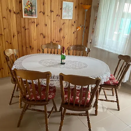 Napocska Nyaralohaz Tatil Evi Kestel